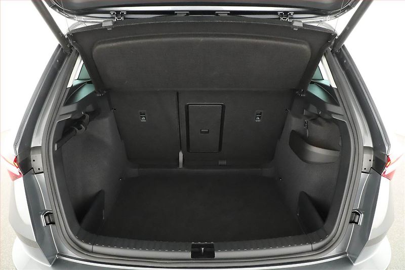 Škoda Karoq (2025) 1.5 TSI, Top Selection, FullLe - fotka 19 z 20
