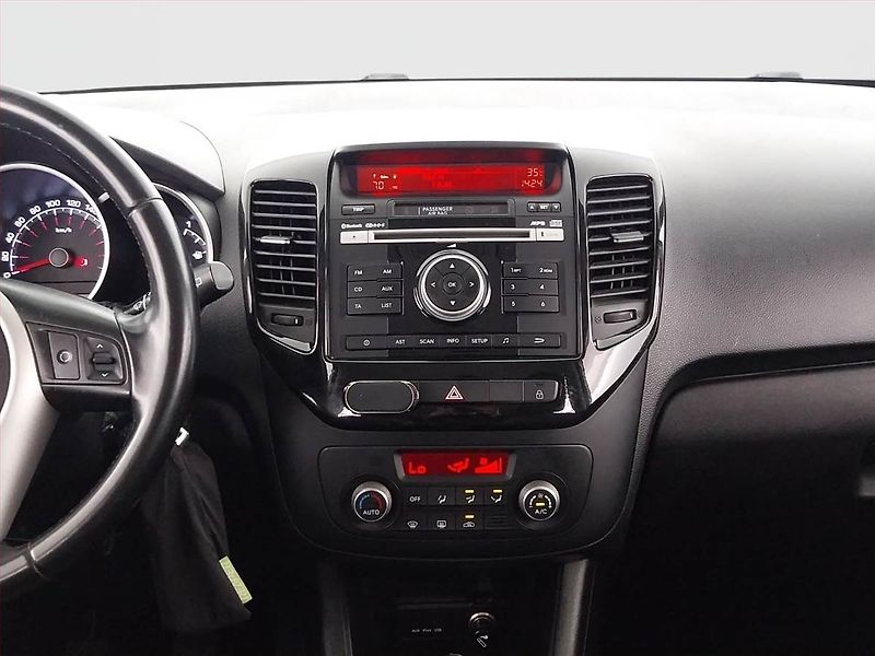 Kia Venga (2015) Exclusive 1.6 CVVT, ČR,1.maj - fotka 12 z 17
