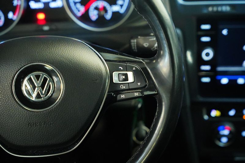 Volkswagen Golf - fotka 18 z 29