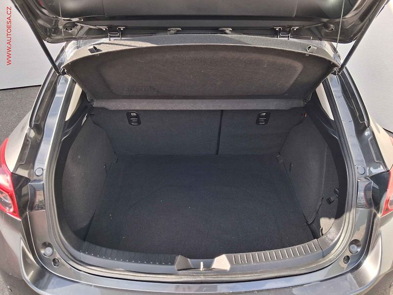 Mazda 3 (2018) 2.0, Sport, navi, +ALU - fotka 7 z 20