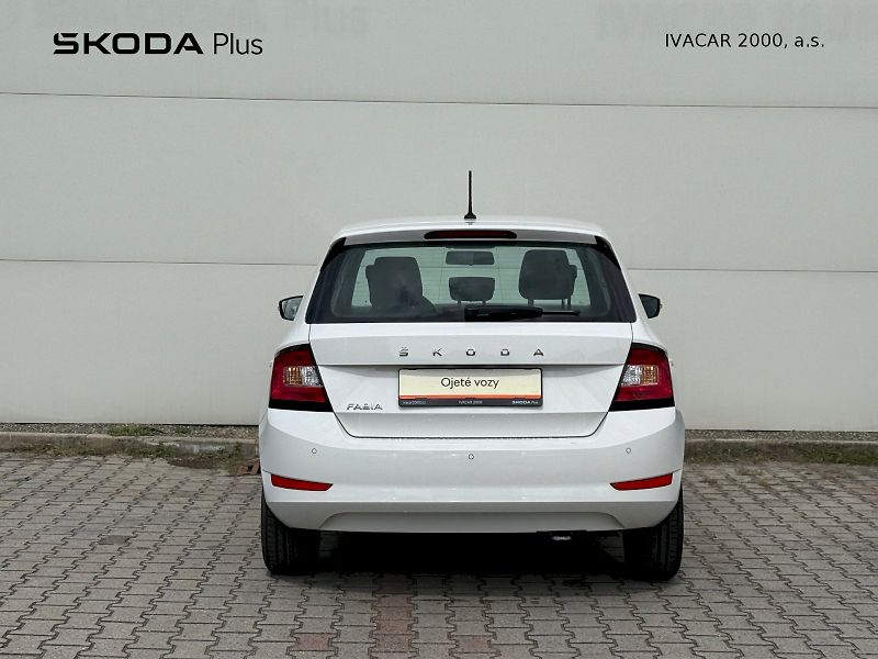 Škoda Fabia (2021) 1.0 TSI 70 kW Ambition - fotka 6 z 21