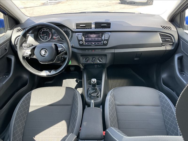 Škoda Fabia 1,0 TSI Combi Ambition Plus - fotka 6 z 21