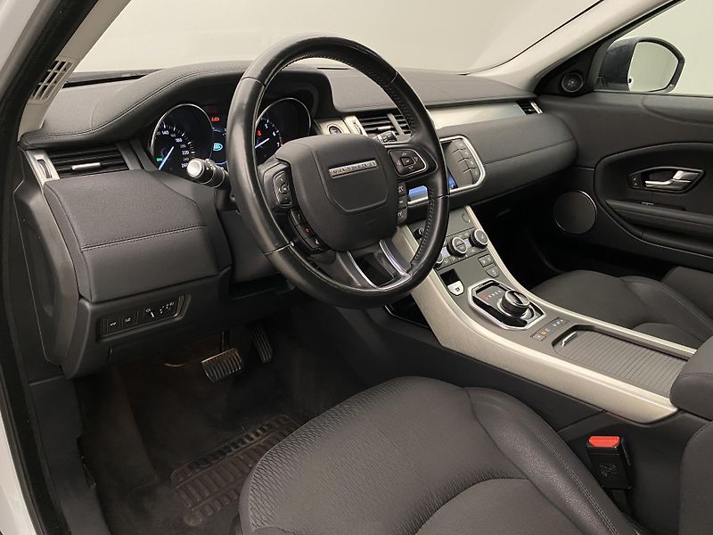 Land Rover Range Rover Evoque 2.0 Si SE AWD AUT CZ - fotka 18 z 29