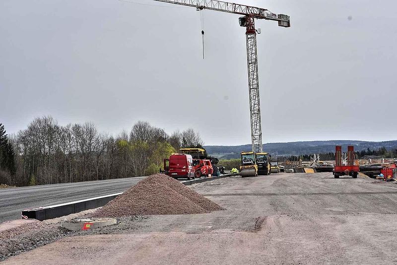 Výstavba dálnice D35 v úseku Janov - Opatovec jde pomalu do finále.