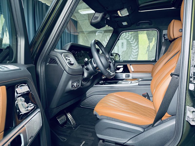 Mercedes-Benz Třídy G (2024) G 450d*AMG*SUPERIOR*NEZ.T*MAX - fotka 16 z 39