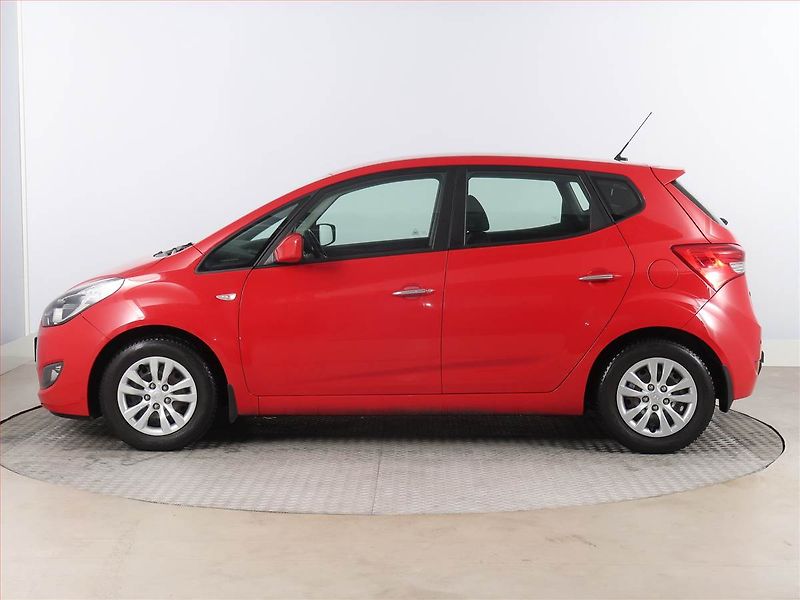 Hyundai ix20 (2019) 1.6 CVVT, Serv.kniha - fotka 3 z 15