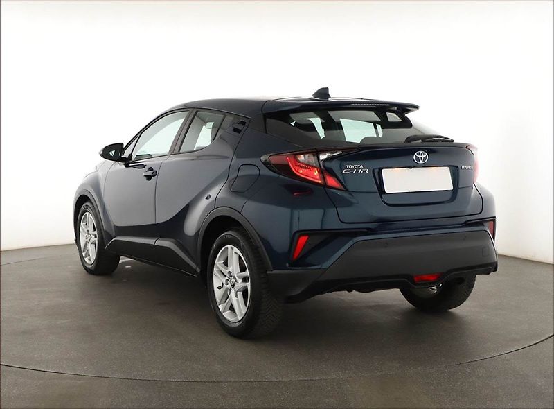 Toyota C-HR (2023) Comfort 1.8 Hybrid, COMFORT - fotka 4 z 18