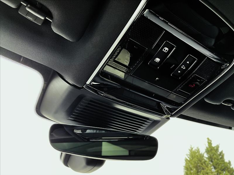 Land Rover Range Rover Sport (2026) 3,0 D300 DYNAMIC HSE - fotka 26 z 34