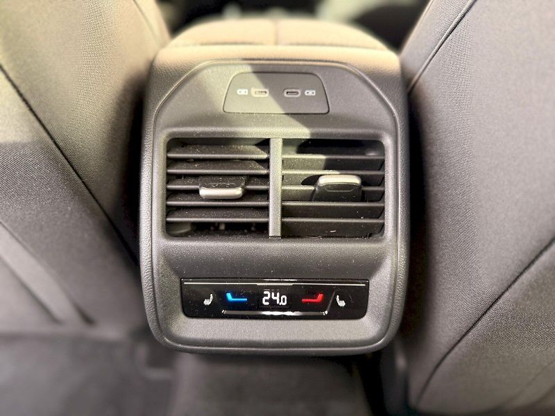 Škoda Superb (2024) COMBI SELEC TD 110/2.0 A7F - fotka 14 z 35