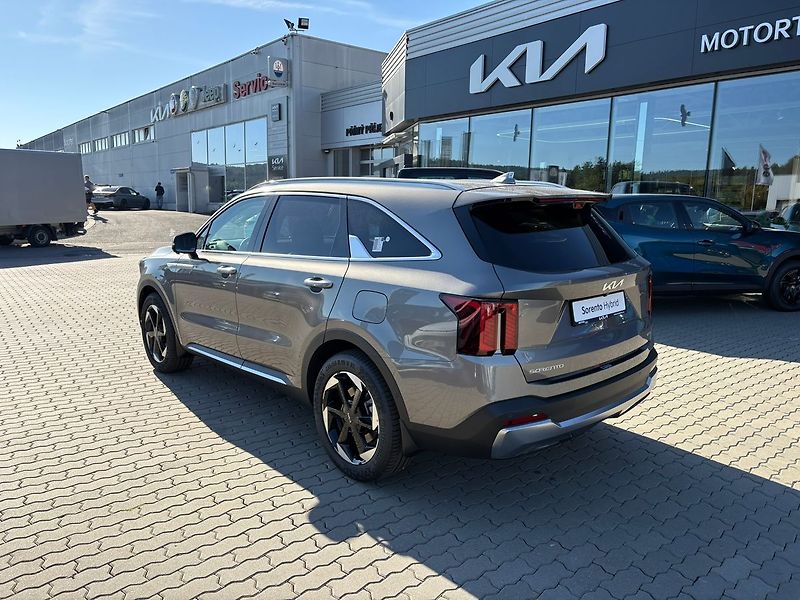 Kia Sorento (2026) 1,6 T-GDi GPF HEV 4x4 6AT 5P T - fotka 5 z 20