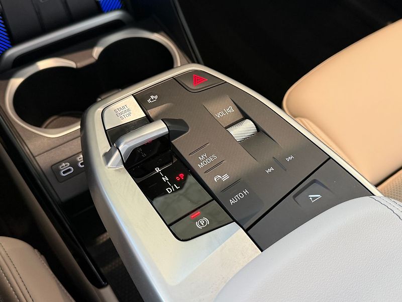 BMW X1 20d sDrive,X-Line,Harman,Tažné - fotka 28 z 33