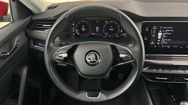Škoda Octavia 2.0 TDI Style - fotka 9 z 25
