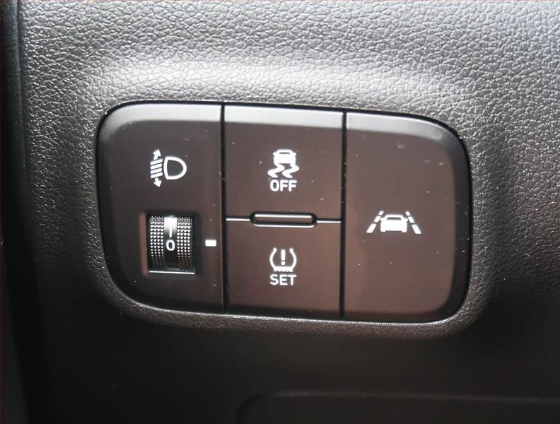 Hyundai i10 (2021) Style 1.0, Serv.kniha - fotka 17 z 20