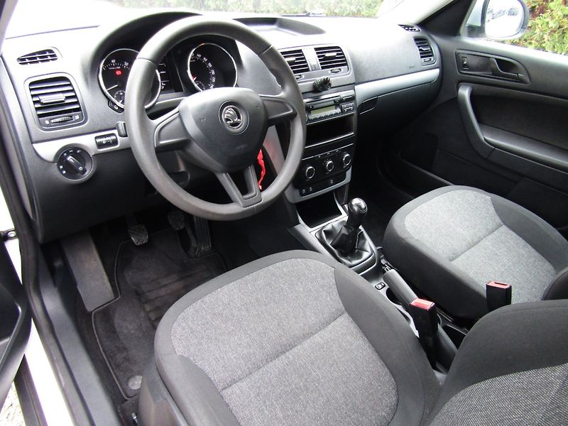 Škoda Yeti (2015) 1.2 TSI 81kW  BEZ KOROZE - fotka 13 z 25