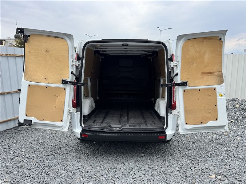 Ford Transit Custom 2,0 TDCi L1H1 DPH 1.maj ČR - fotka 13 z 50