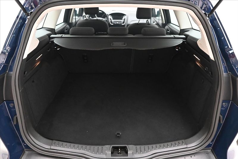 Ford Focus 1,0 EcoBoost 92 kW TAŽNÉ Záruk - fotka 10 z 30