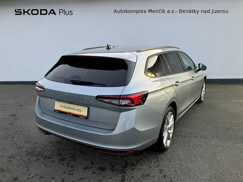 Škoda Superb (2024) COMBI SELEC TD 110/2.0 A7F - fotka 2 z 33