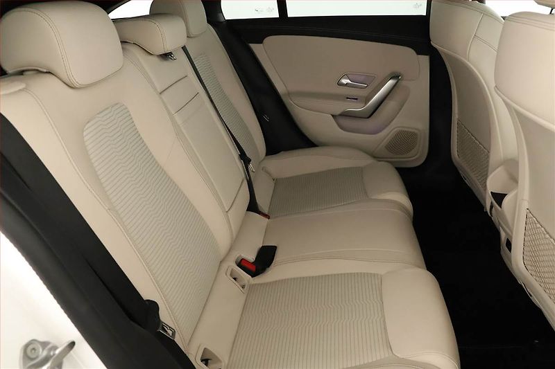 Mercedes-Benz CLA (2022) 200 d - fotka 7 z 22