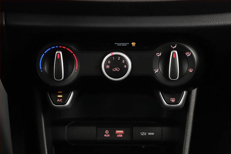 Kia Picanto (2018) 1.2 MPI, Navi, Tempomat - fotka 15 z 18