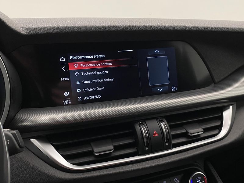 Alfa Romeo Stelvio VELOCE 2.2JTDm REZERVACE - fotka 51 z 62