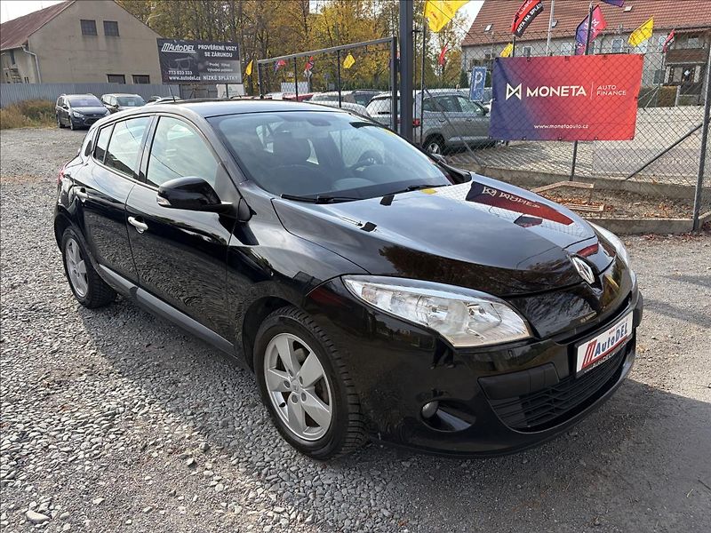 Renault Mégane 1,9 DCi 96kW  Tempomat,Senzory - fotka 8 z 40