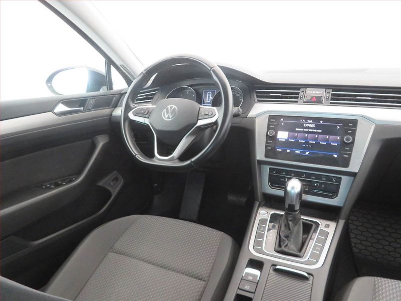 Volkswagen Passat (2020) Comfortline 2.0 TDI, Automat - fotka 7 z 17
