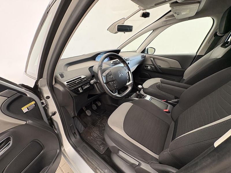 Citroën C4 SpaceTourer 1.6 HDI Attractive - fotka 18 z 31
