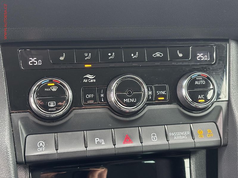 Škoda Karoq (2018) 2.0 TDi 4x4, Style, DSG, LED - fotka 15 z 17