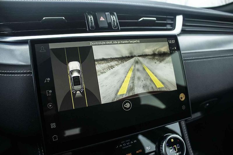 Jaguar F-Pace představuje zajímavou alternativu k německé prémii.
