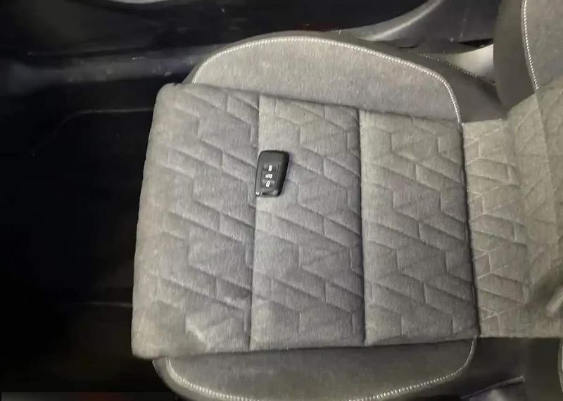 Volkswagen Passat (2023)  Variant Business 2.0 TDi, DSG - fotka 9 z 10