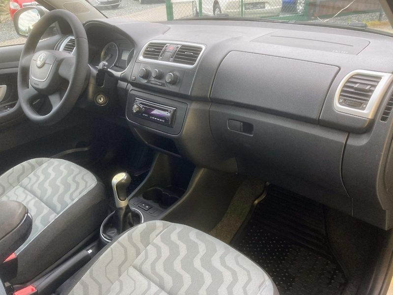 Škoda Fabia Kombi 1,2 HTP (51kW)*PŮVOD ČR* - fotka 10 z 17