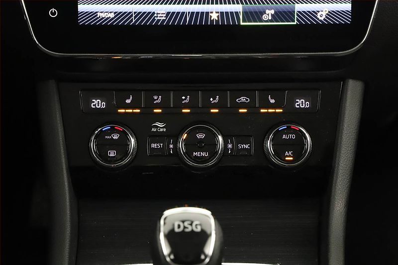 Škoda Superb (2020) iV 1.4 TSI PHEV - fotka 12 z 22