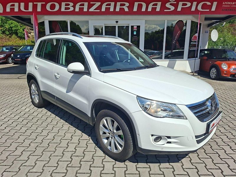 Volkswagen Tiguan (2009) 2.0TDI 103kW DSG 4MOTION -ČR - fotka 2 z 35
