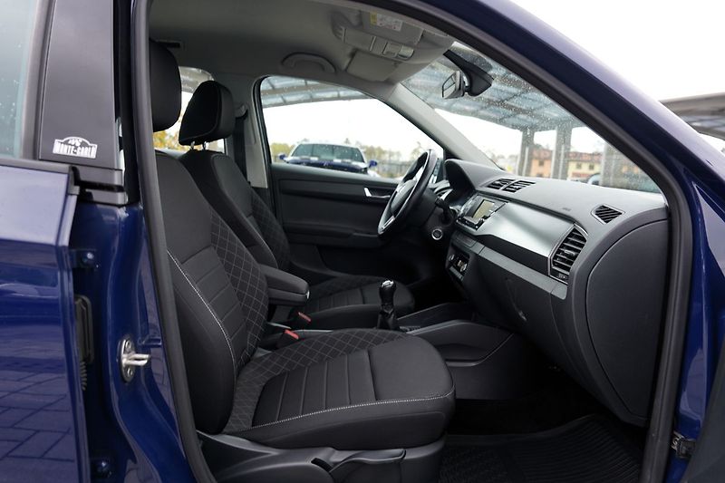 Škoda Fabia 1.4 TDI 77kW Style/ČR/klima - fotka 25 z 37