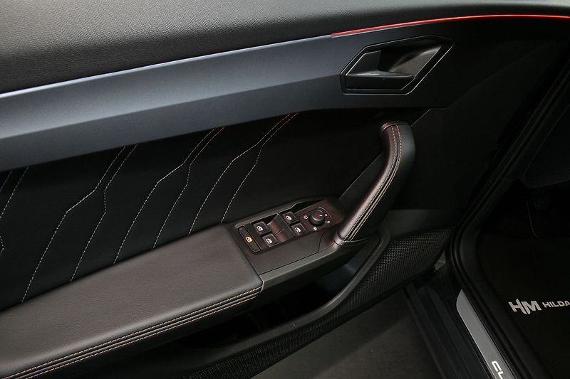 Cupra Formentor 1.5TSI 110kW LED Kamera ZÁRUKA - fotka 18 z 41