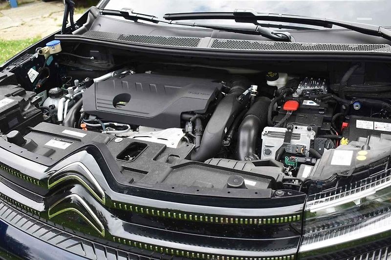 Auto jsme prověřili také v náročném terénu Jizerských hor