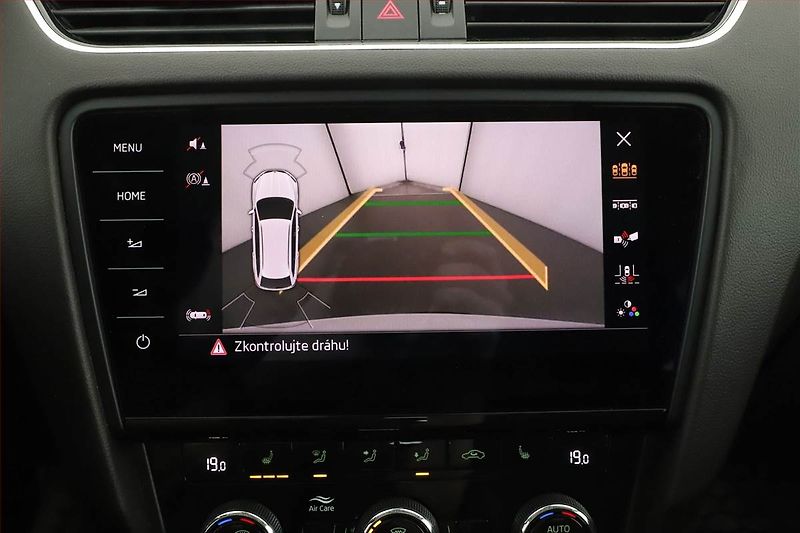 Škoda Octavia (2019) Scout 2.0 TDI, 4X4, Automat - fotka 16 z 21