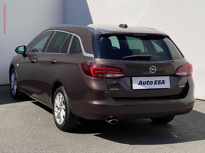 Opel Astra (2016) 1.6 CDTi, LED, kamera - fotka 6 z 17