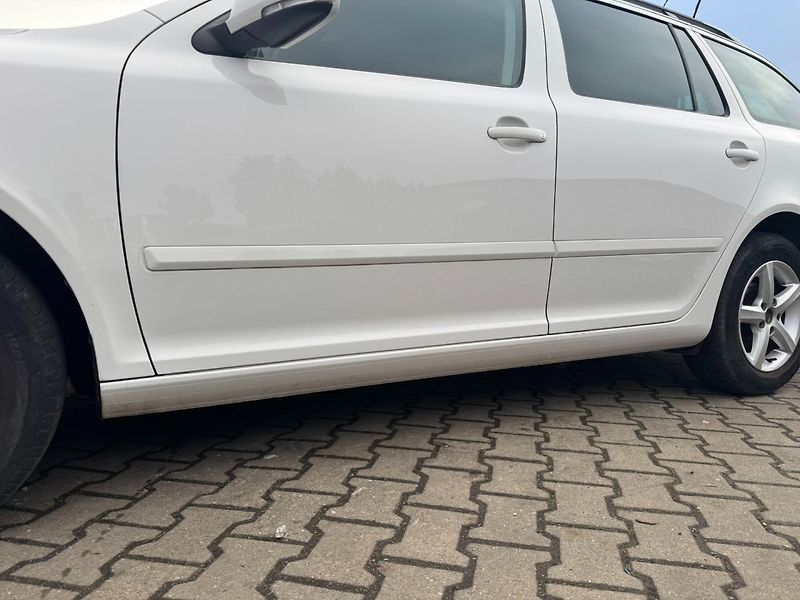 Škoda Octavia (2011) 1,2 TSI 77 KW 2. MAJ STK SK - fotka 19 z 50