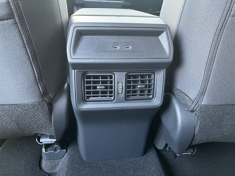 Toyota RAV4 2,5 HEV 4X4 Comfort - fotka 11 z 29