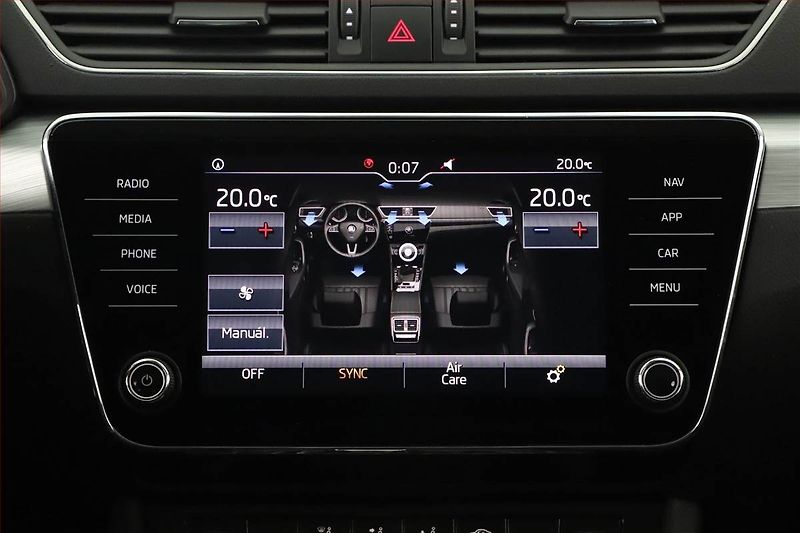 Škoda Superb (2020) Style 1.6 TDI, Automat, Navi - fotka 16 z 20