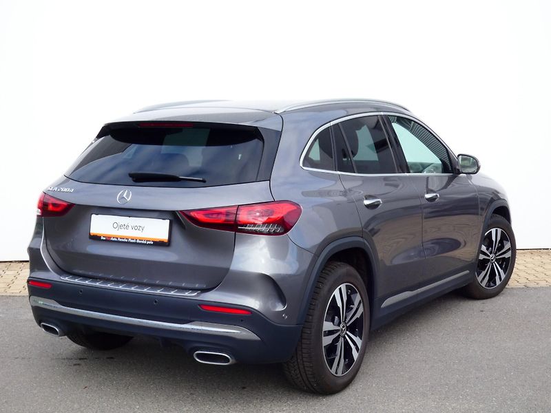 Mercedes-Benz GLA (2020) 200d - fotka 2 z 30