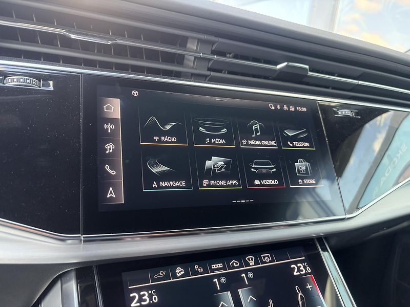 Audi Q7 (2024) 60 eTFSi 360kW - fotka 22 z 25