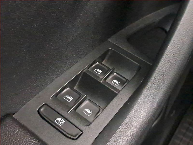 Škoda Octavia (2015) Elegance 2.0 TDI, 4X4 - fotka 19 z 19
