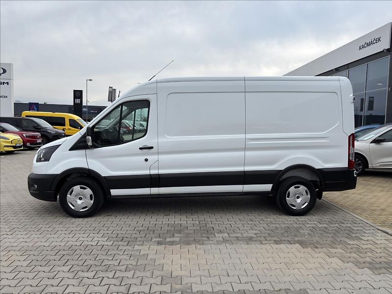 Ford Transit 2,0 EcoBlue 96kW L3 DPH - fotka 2 z 39