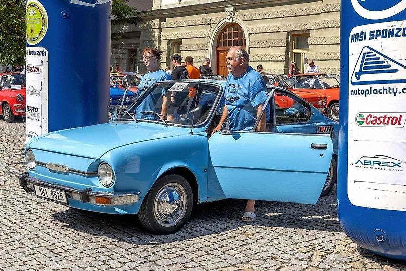 Sraz veteránů Škoda 110R v Uničově
