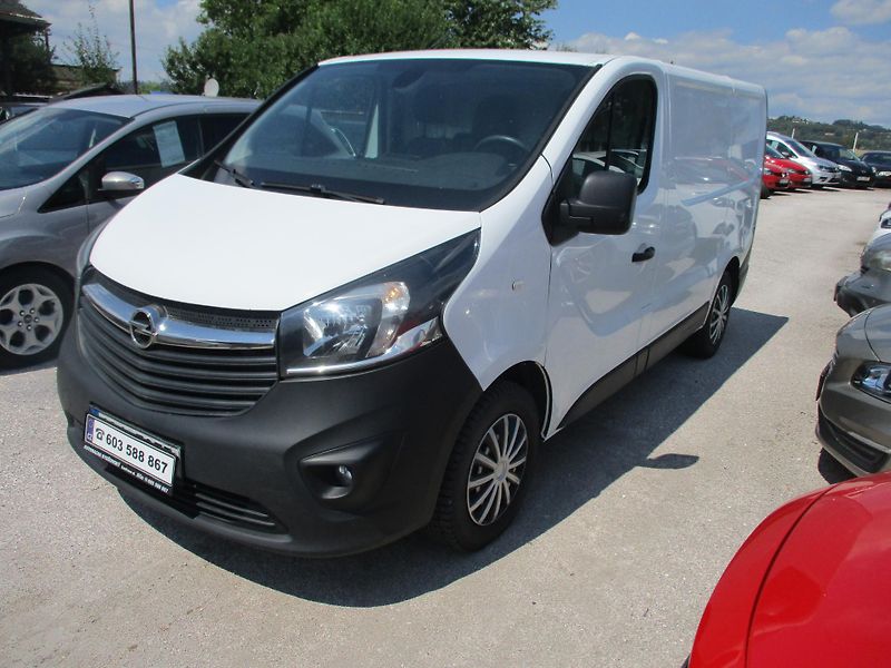 Opel Vivaro (2014) 1,6 CDTi - fotka 3 z 10