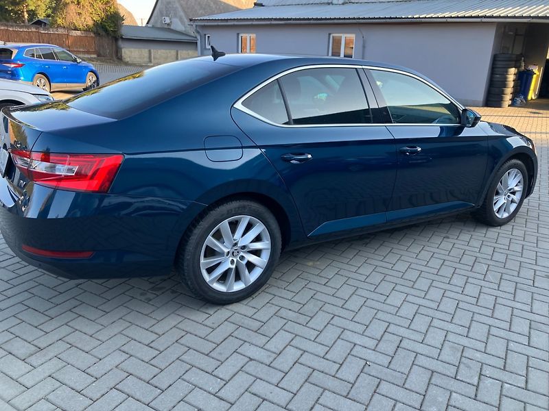 Škoda Superb (2020) IV 1.4PHEV 160 STYLE DSG - fotka 5 z 37