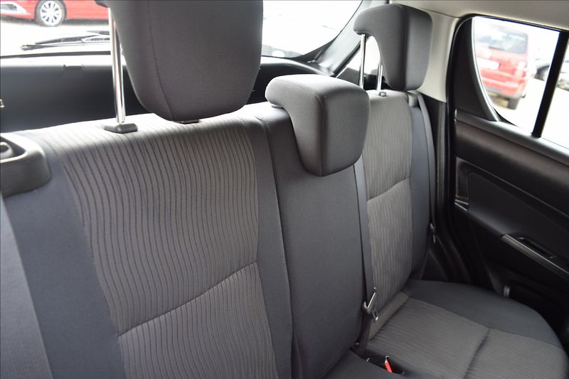 Suzuki Swift 1,2 i 69KW 4X4 ALU KLIMA - fotka 21 z 46