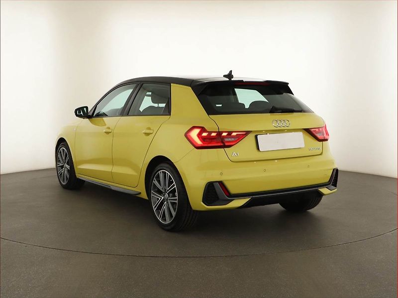 Audi A1 (2019) S-Line 30 TFSI - fotka 4 z 15